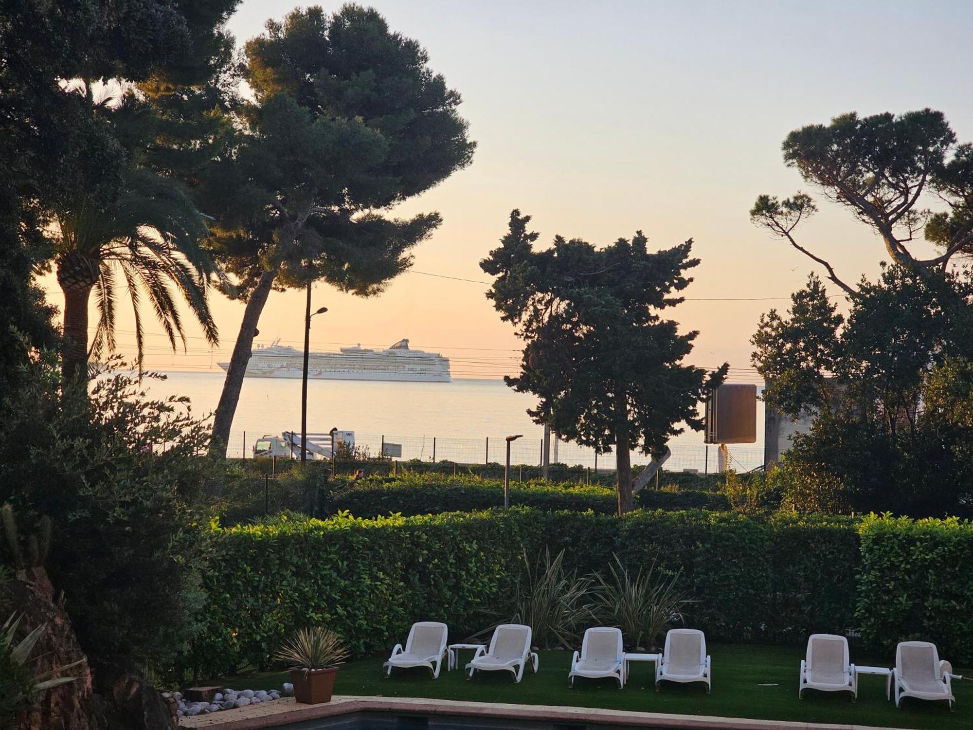 Luxotel Cannes Exterior photo